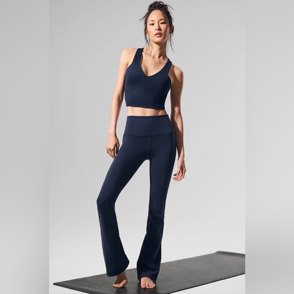 Alo Yoga Airbrush Real Bra Tank in Navy, Size XXS - Picture 1 of 7